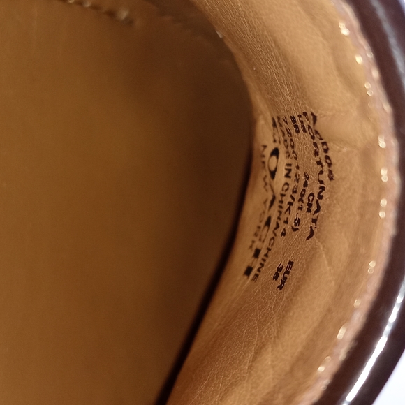 056 Coach loafers. Size 8B - Picture 10 of 10